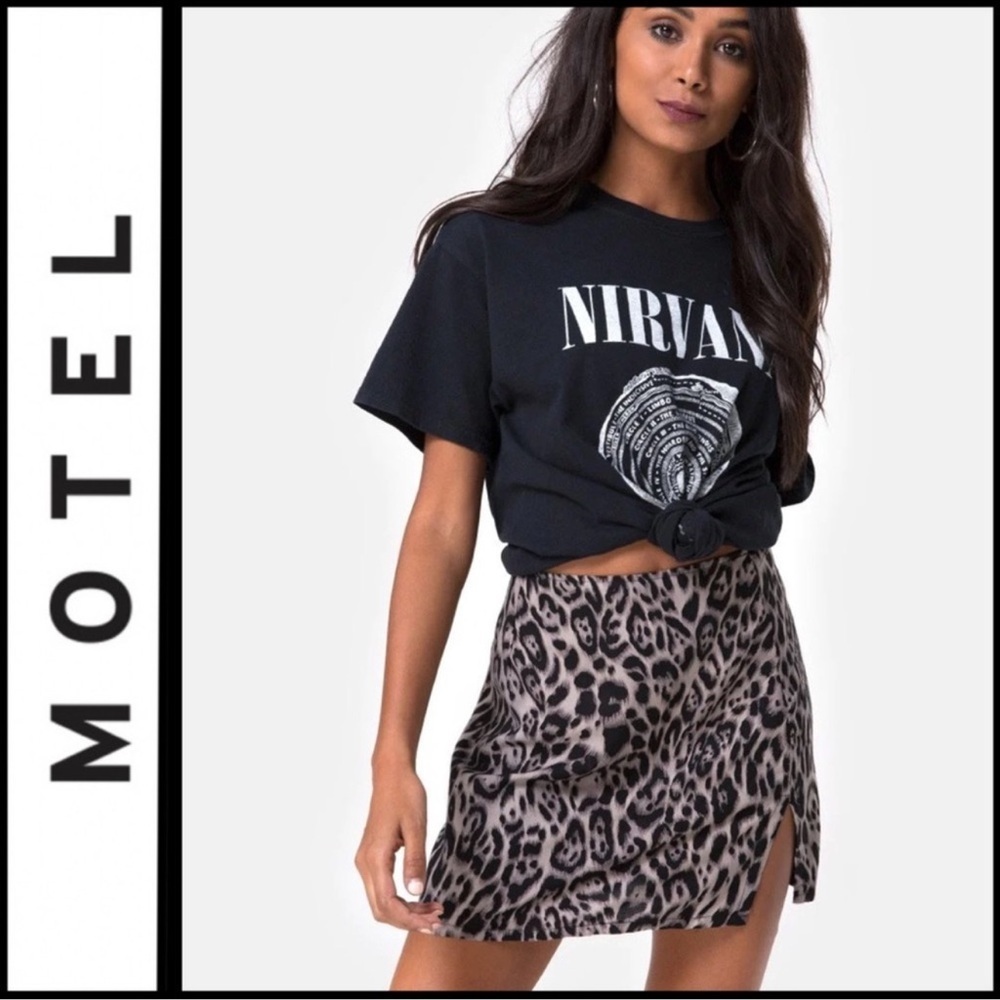 Motel Leopard Print Sheny Mini Skirt XS Off Center Slit Animal Gray Black - Picture 7 of 15